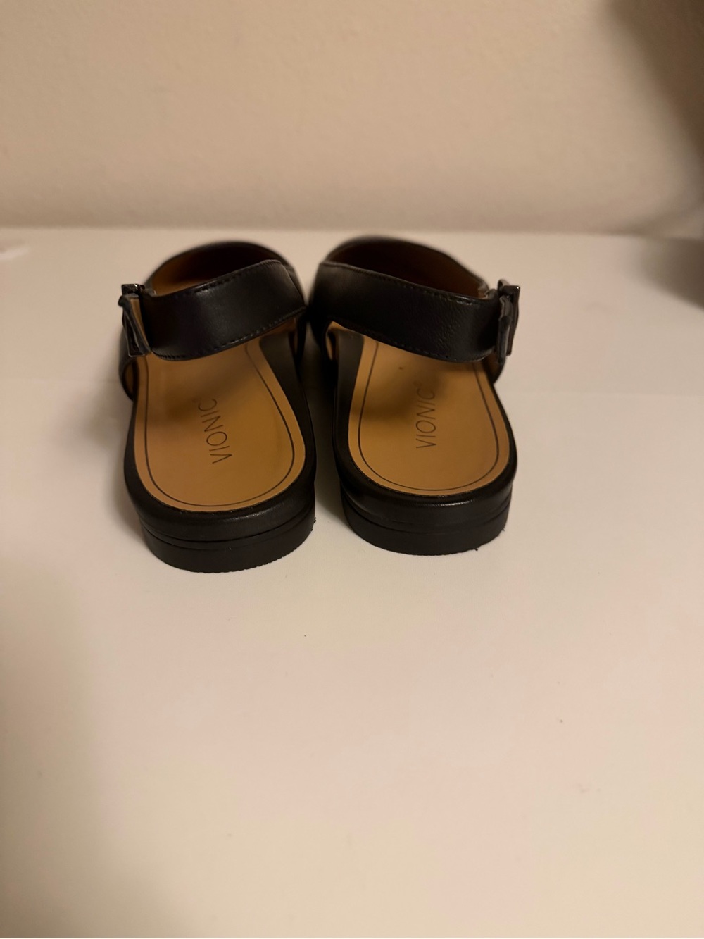 Vionic Jade Slingback Flats in black leather size 9 point toe - Picture 3 of 8